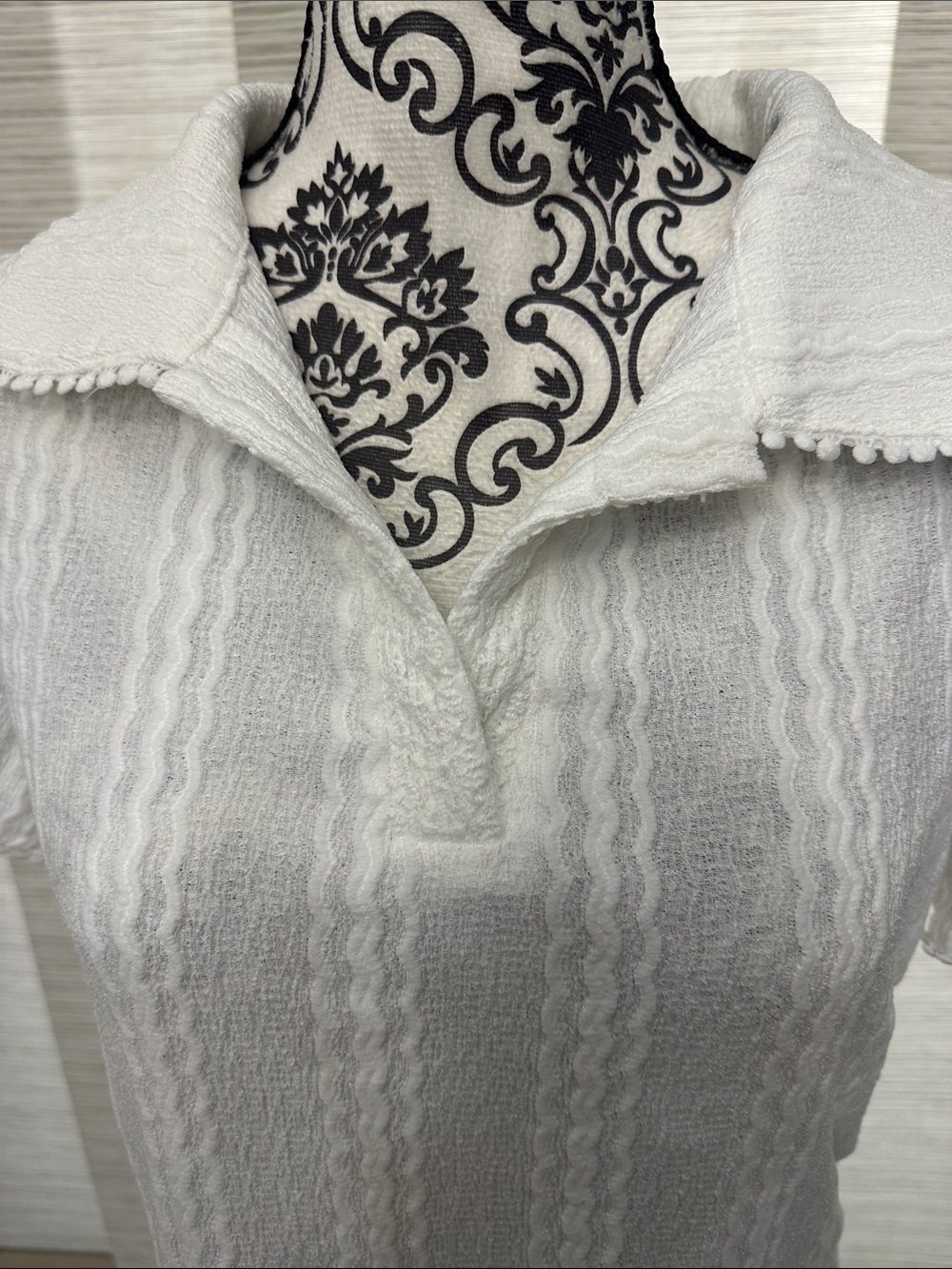 Cupshe White Knit Collared Short Sleeve Pom-Pom Mini Dress Sz. L - Picture 6 of 9